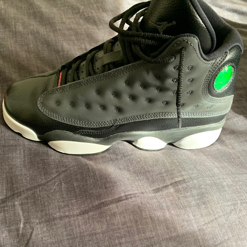 Girls Youth Jordan 13 retro